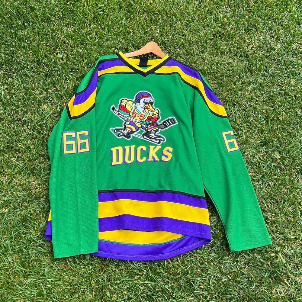 Mighty Ducks #66 Bombay Men’s size XL y2k rare